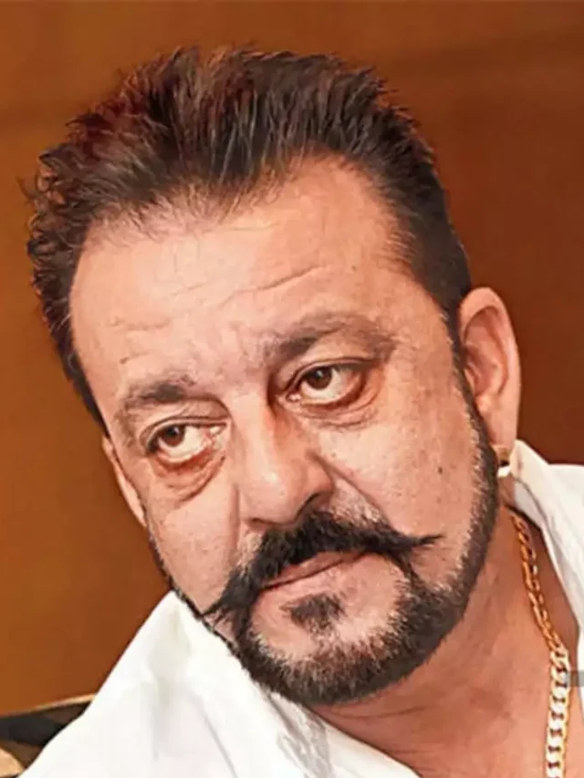 Top 5 most good looking pics of Sanjay Dutt