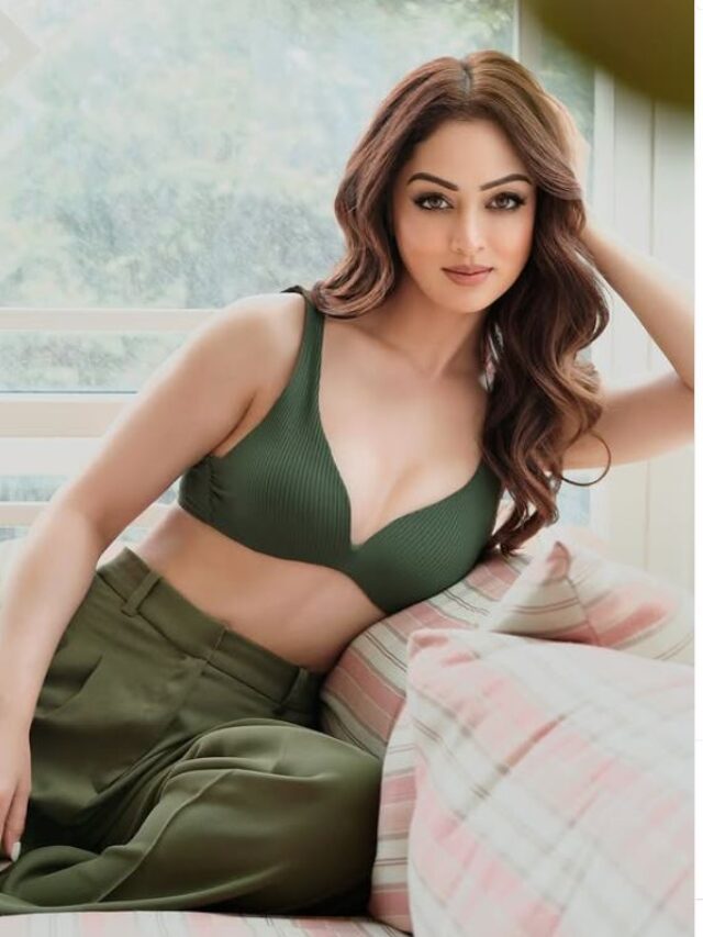 Top 5 most beautiful pics of Sandeepa Dhar